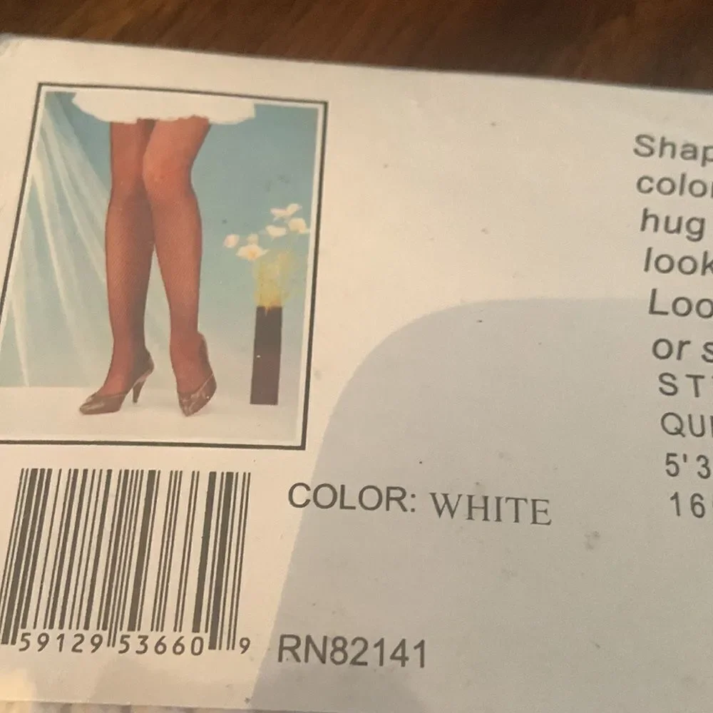 NIP Sophia fishnet fashion pantyhose in white Queen size 5’3-5’9 165-250